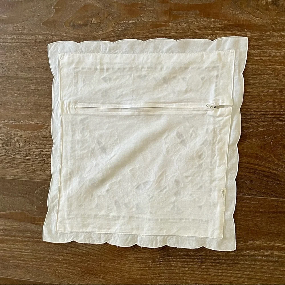 White Floral Lace Pillow 15/16 inches